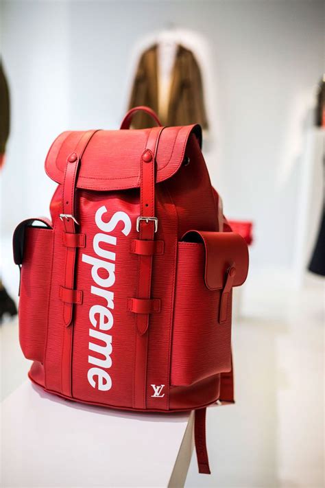 louis vuitton supreme stockx|louis vuitton x supreme cartera.